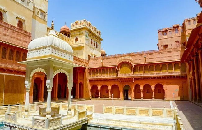 15 Popular Forts and Palaces in Rajasthan That Reveals The Heroic Past!